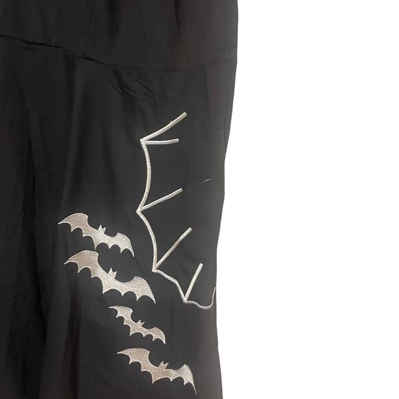 Women's Plus Size 5XL Halloween Bats Embroidered Gothic Spider Web Dress - Picture 5 of 13